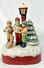 House Of Lloyd Christmas Carolers Musical Lighted 1986
