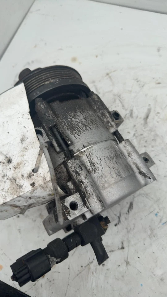 1997 1998 1999 2000 2001 2002 2003 2004 2005 Ford FORD TAURUS A/c Air Compressor - Image 2 of 4