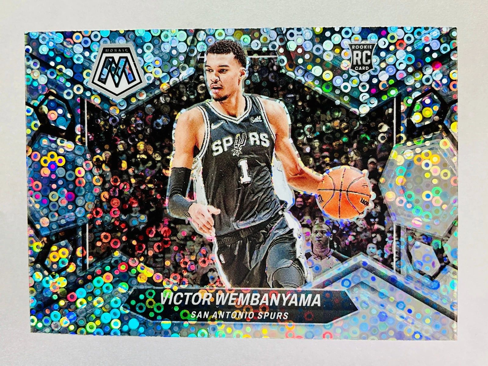 2023-24 Mosaic Fast Break Victor Wembanyama Variation Silver Disco Prizm RC #238