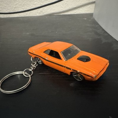 1970 Dodge Challenger Go Mango Keychain 1:64 Diecast Hot Wheels Matchbox Gift
