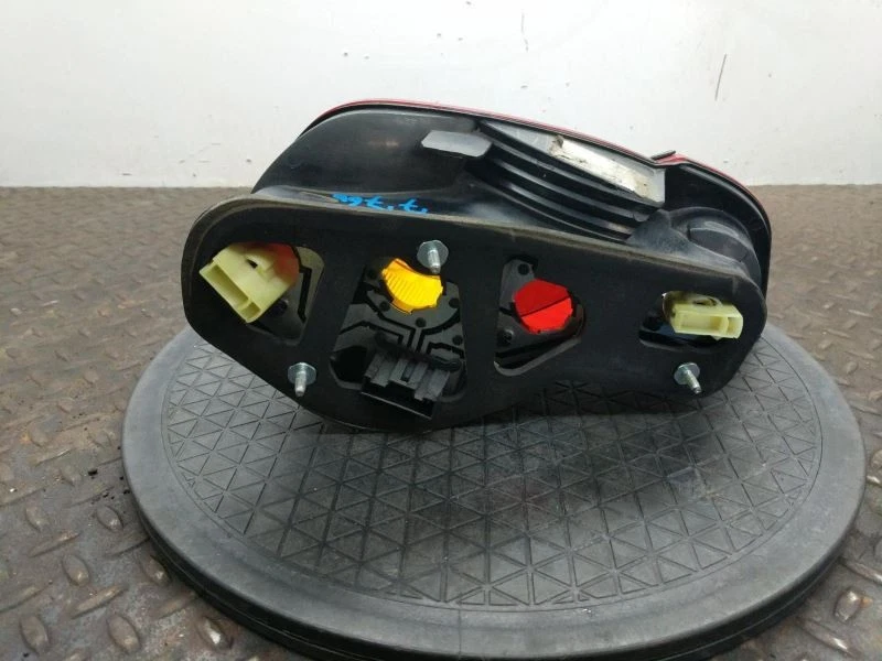 Cuarto de luz trasera de pasajero montado en panel para 03-05 BMW Z4 680117 Foto 2 de 4