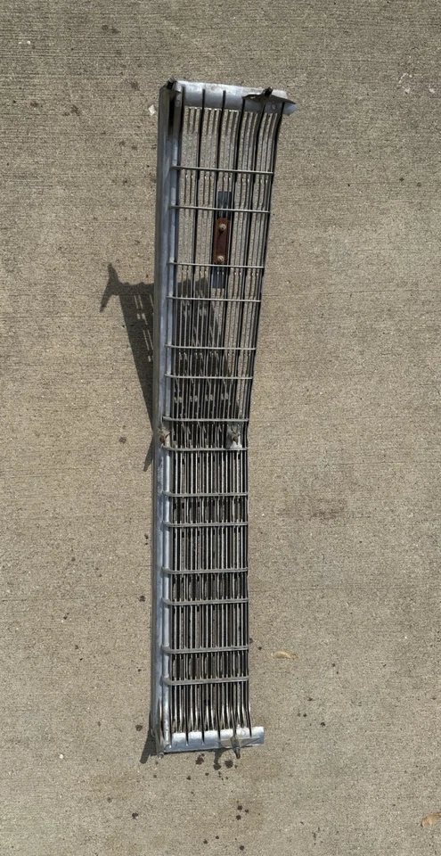 Решетка передняя GM 1971 Buick LeSaber - Изображение 3 из 4