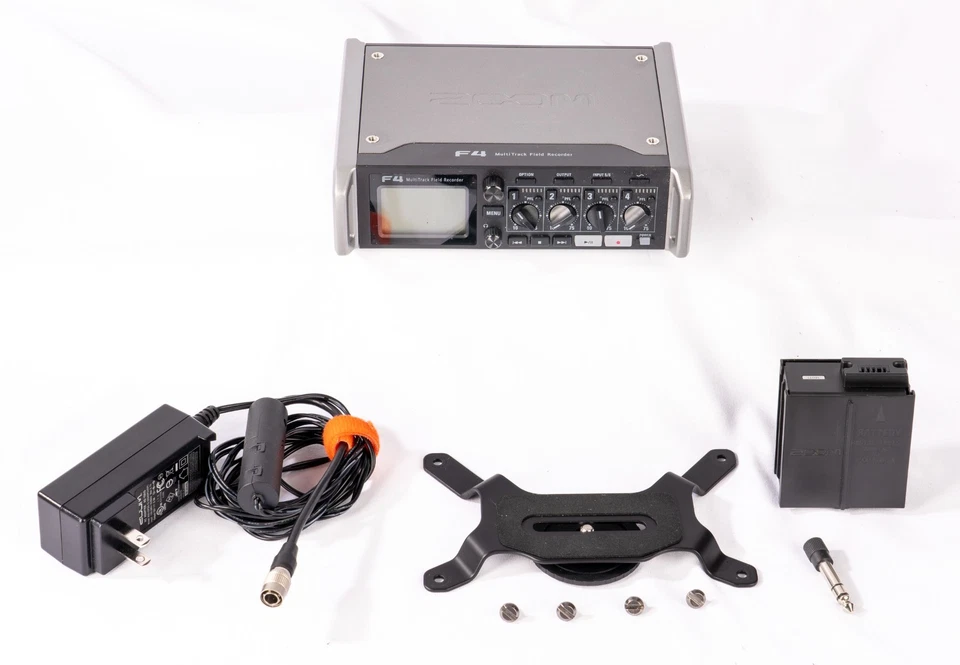 Zoom F4 MultiTrack Field Audio Recorder & Mixer (S17)