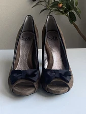 Sofft Brown Peep Toe Heels 9M Suede Patent Trim Bow Pumps Retro Chic