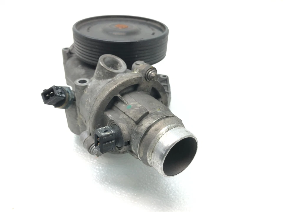 BOMBA DE ÁGUA 2012-2018 BMW 650i F06 4.4L V8 fabricante de equipamento original. - Imagem 3 de 4