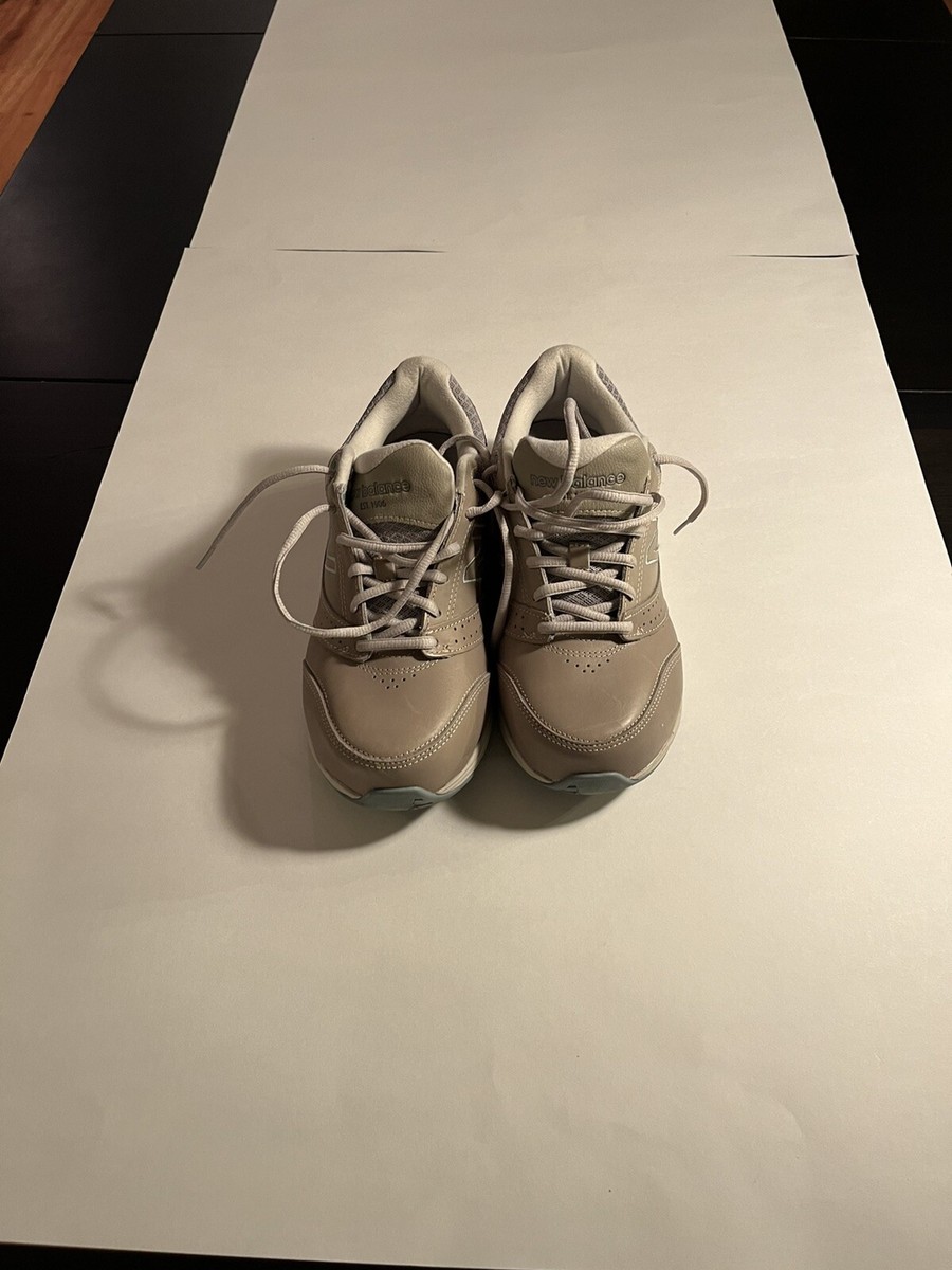 New Balance 929 V3 Beige Sneakers.women's.sz.8 .4E | eBay