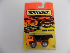 Matchbox Get in the Fast Lane Earth Mover #9 New on Card