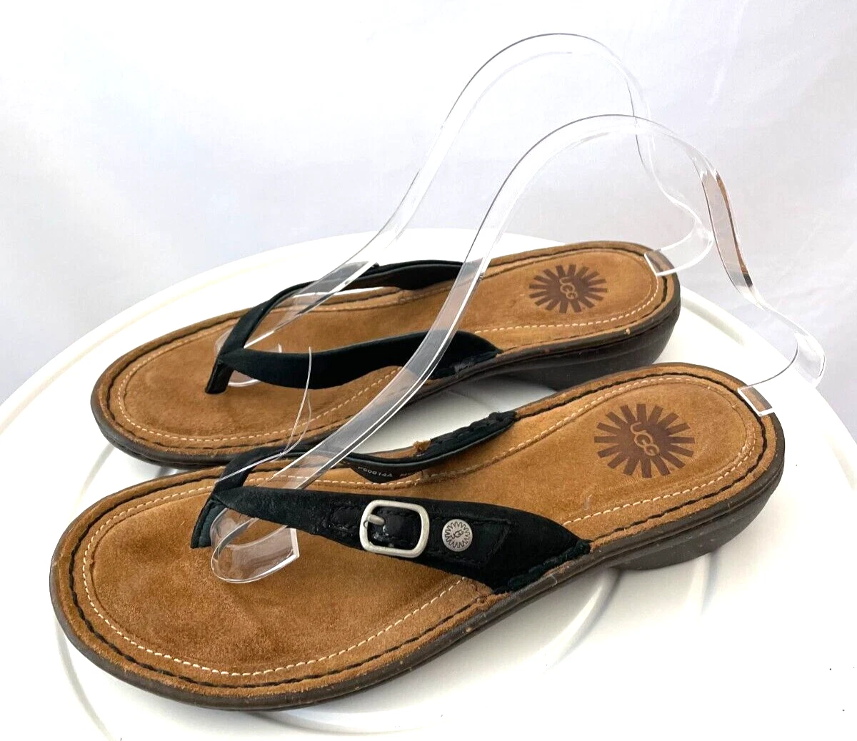 Sandalo infradito Ugg donna nero in pelle flat slip on taglia W7