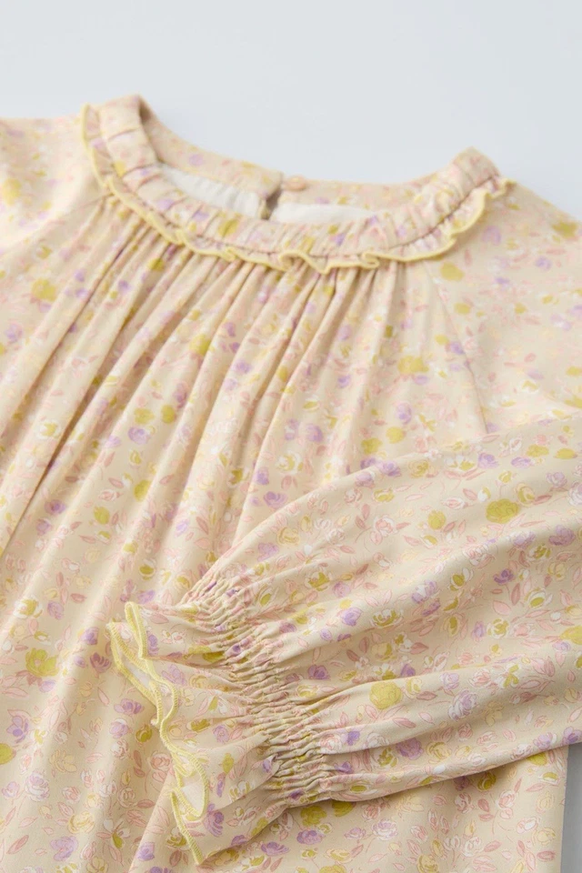 Zara Kids Girl Flowers Dress Size 6. - Image 3 of 4