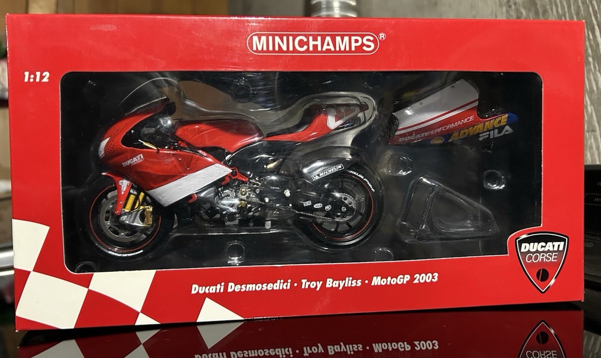 ミニチャンプス　ドゥカティ　デスモセディチ　MotoGP 2004 ミニチャンプス 122040065 1/12 ドゥカティ デスモセディチ
