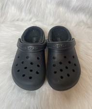 Crocs Black Unisex Men Sz 4 Women Sz 6 Classic Fuzz-Lined Dual Comfort Clog