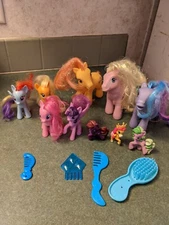 My Little Pony lot bundle 10 horses  small toy with combs accessories 