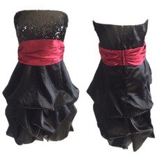 BLACK & RED Srapeless COCKTAIL DRESS BY STUDIO NEVER WORE BUT MOVING
