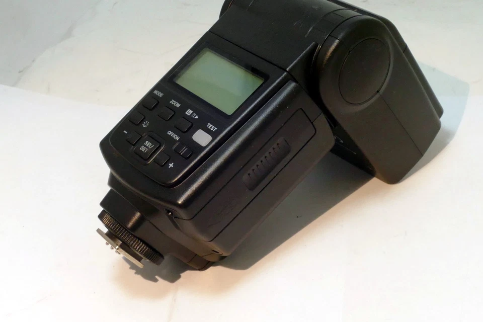 NEEWER NW680/GN58 E-TTLII CAMERA FLASH FLASHGUN For Canon EOS T7i T8i - Image 4 of 4