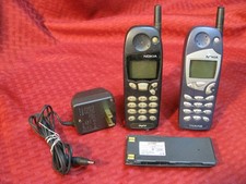 1 Nokia 5165  1 Nokia 5180i Cell Phones w/ 1 Extra Battery  Charger Sold As Is