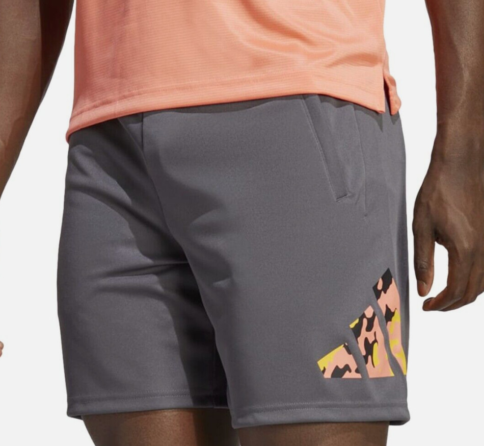 НОВЫЕ мужские тренировочные шорты с камуфляжным логотипом Adidas впитывающие влагу Серые M 5790₽
