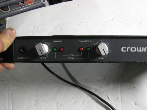Crown D-75A amplifier 2 channel 75 watts per channel