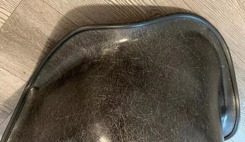 EAMES PURPLE ALEXANDER GIRARD BLACK FIBERGLASS HERMAN MILLER CHAIR 4-STAR BASE! - Image 2 of 4