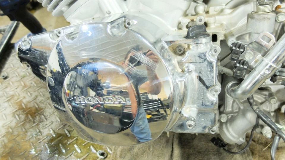 10 Honda VT 1300 VT1300 CS Sabre engine motor — 第 3/4 张图片