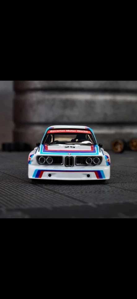 预售/订购 - 风火轮 Elite 64 1975 宝马 3.0 CSL 比赛 RealRiders 美泰 — 第 2/4 张图片