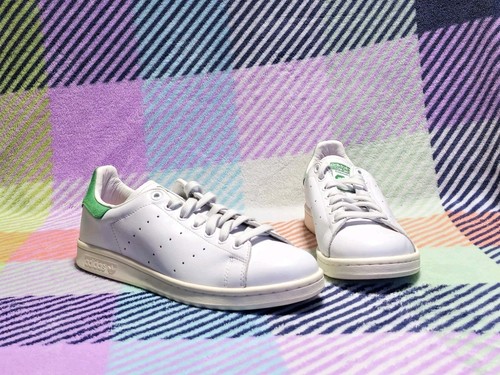 Adidas Stan Smith x American Dad 2014 taglia 8,5 VNDS RARE - Foto 4 di 7
