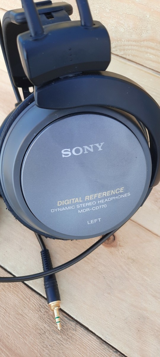美品 SONY MDR-CD770 ヘッドホン 動作確認 レア 美品 SONY MDR-CD770