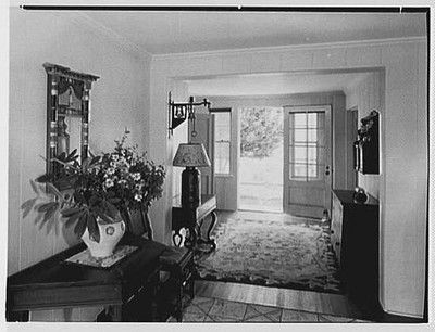 Photo:Dr. Miller, residence in Niantic, Connecticut. Hall