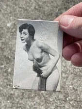 Vintage Risque Pocket Mirror ~ Pretty Smile, Nude Brunette Posing