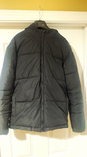 Old Navy Boys Black Hooded Puffer Jacket 14-16 XL Full Zip Pockets