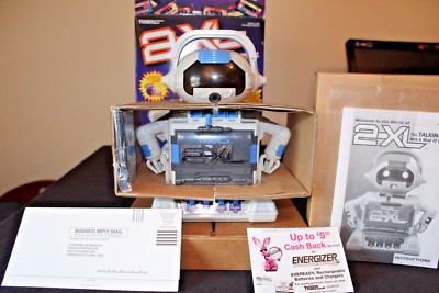NOS 1992 TIGER 2-XL TALKING ROBOT CASSETTE PLAYER W/ ORIGINAL BOX AND EXTRA TAPE