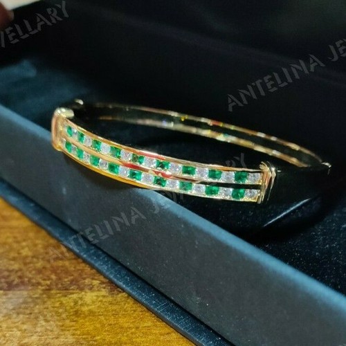 4 Ct Princess Emerald Simulated Diamond Party Wear Bangle 14K Yellow Gold Plated - Picture 5 of 8