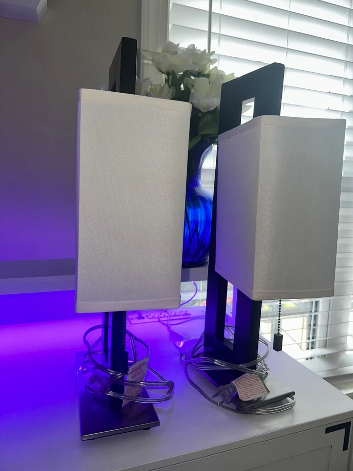 Juego de 2 lámparas. ¡Ilumina tu espacio con este impresionante conjunto de lámparas! Foto 3 de 4