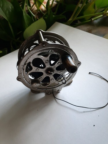 Vintage A.F. Meisselbach Featherlight Fishing Reel Model #280 - Picture 6 of 6