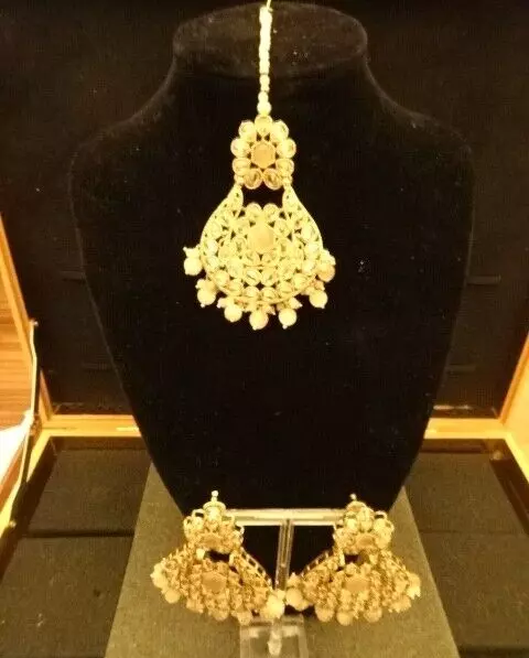 Beautiful indian deals earrings