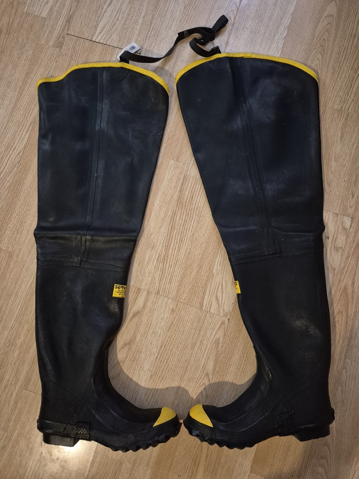 Honeywell Servus Steel Toe Rubber Hip Boots T112 ASTM-F2413-