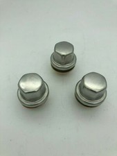 3 Wheel nuts for alloy spare wheel on back door Discovery 2 Td5 V8