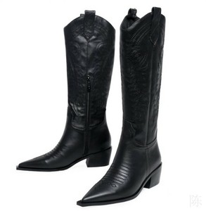 botas vaqueras puntiagudas