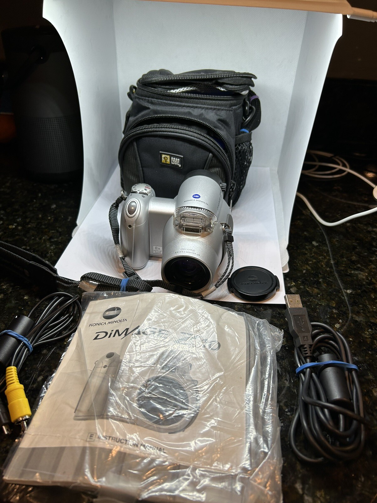 Konica Minolta DiMAGE Z10 3.2 Mega Pixel Point & Shoot Digital Camera