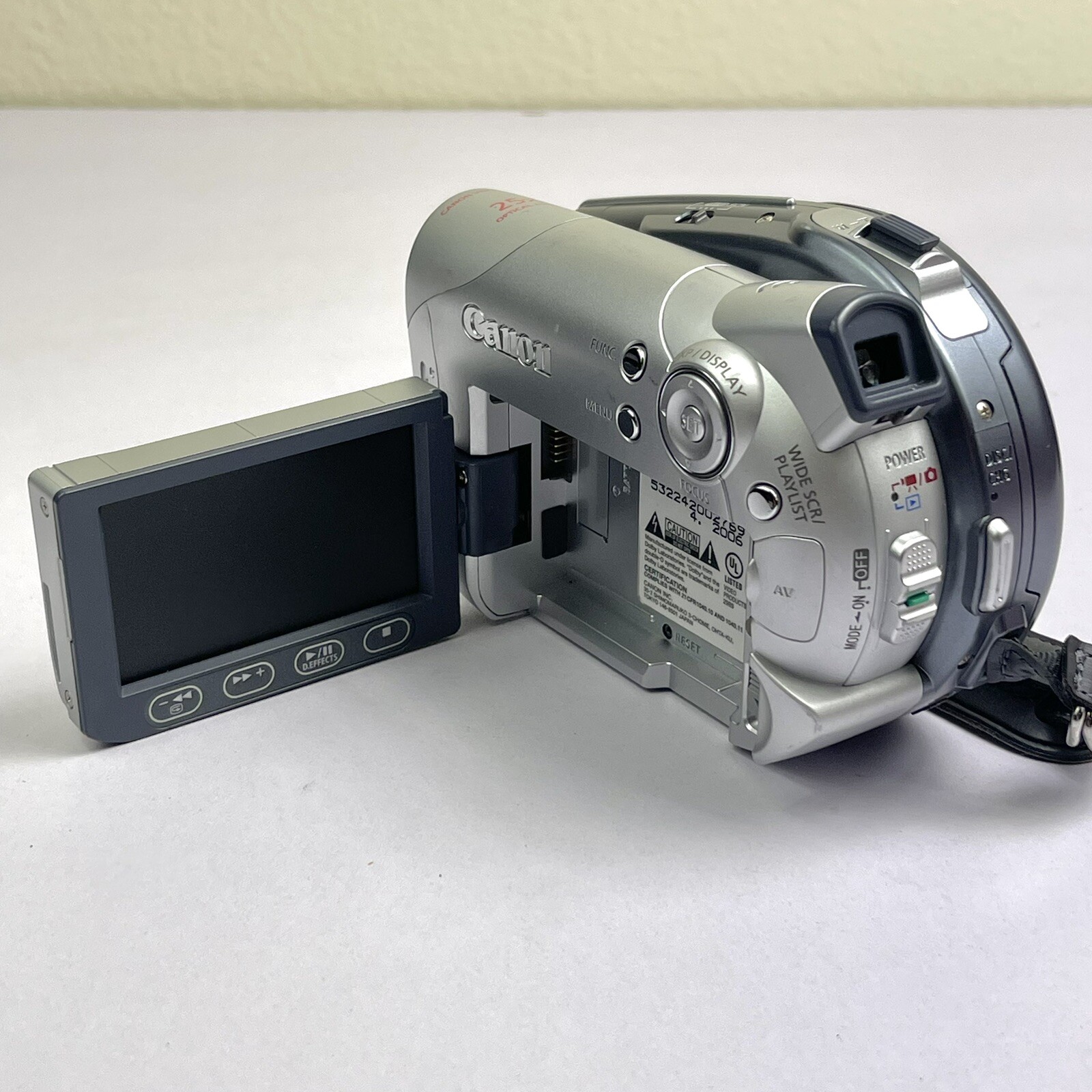 Canon NTSC DC100 DVD Camcorder Digital Video Camera No Battery TESTED