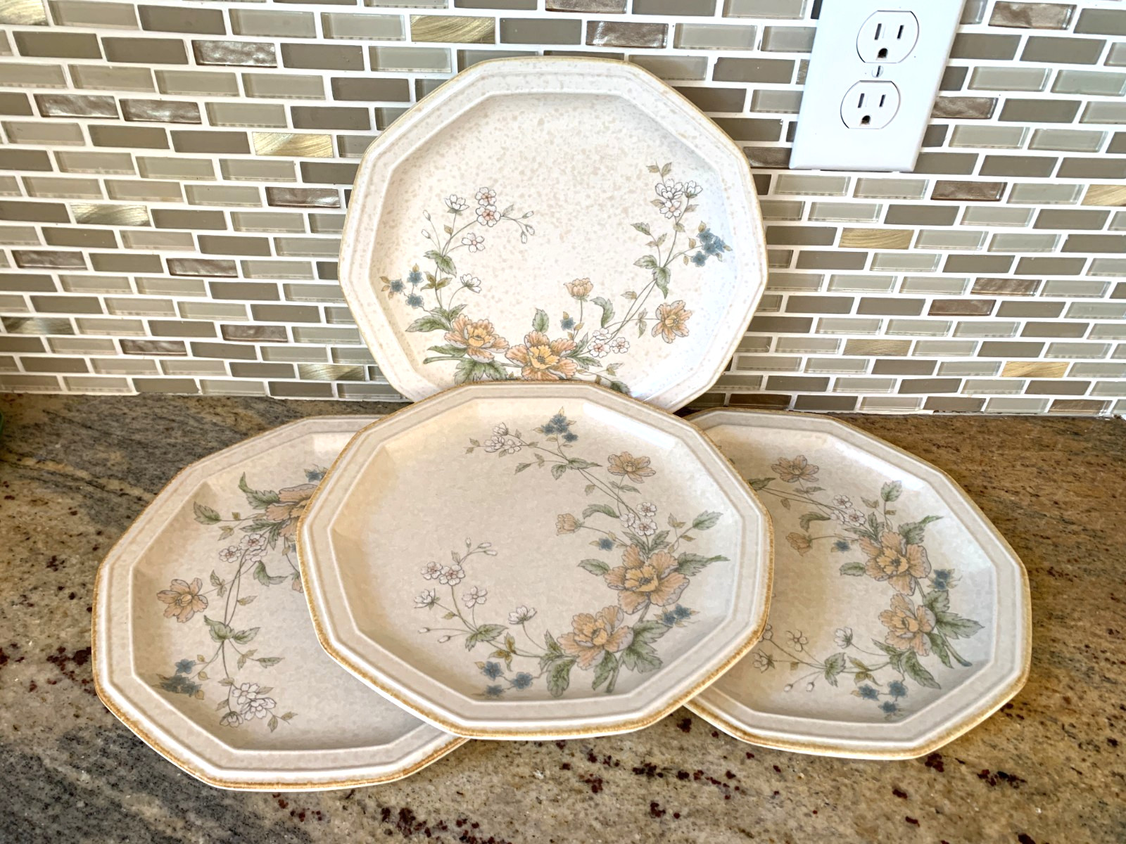 Of 4 Octagonal Floral Stoneware Japan 10&rdquo;