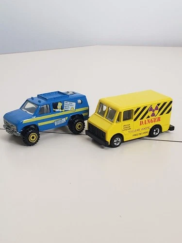 Vintage Hot Wheels The Simpsons Scene Machine Lot Of 2 (Baja Breaker, Waste Van)