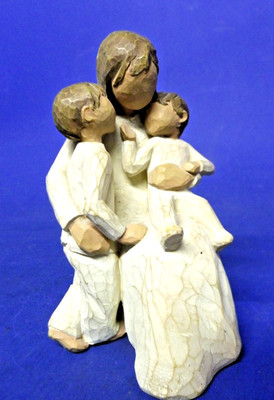 Vintage Willow Tree  Quietly  Figurine By Susan Lordi - DEMDACO 2002 5.5'' Tall