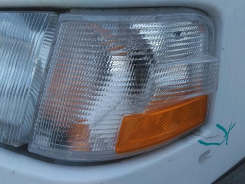 Replaces 2016 VOLVO VNM TURN SIGNAL LIGHT , FL
