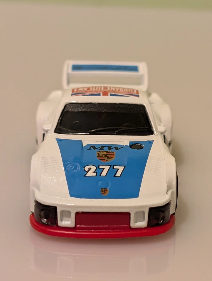 Hot Wheels Porsche 935 Magnus Walker Outlaw Blanco Rojo Azul - Lote de 2 Coches Foto 4 de 4
