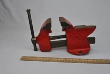 VINTAGE WILTON #4 SCOUT BENCH VICE 4" REMOVABLE JAWS 4" OPENING original paint