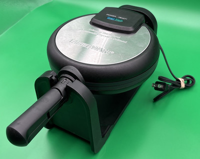 Farberware Belgian Waffle Maker Single-Flip Non-stick  Foldable Handle TESTED
