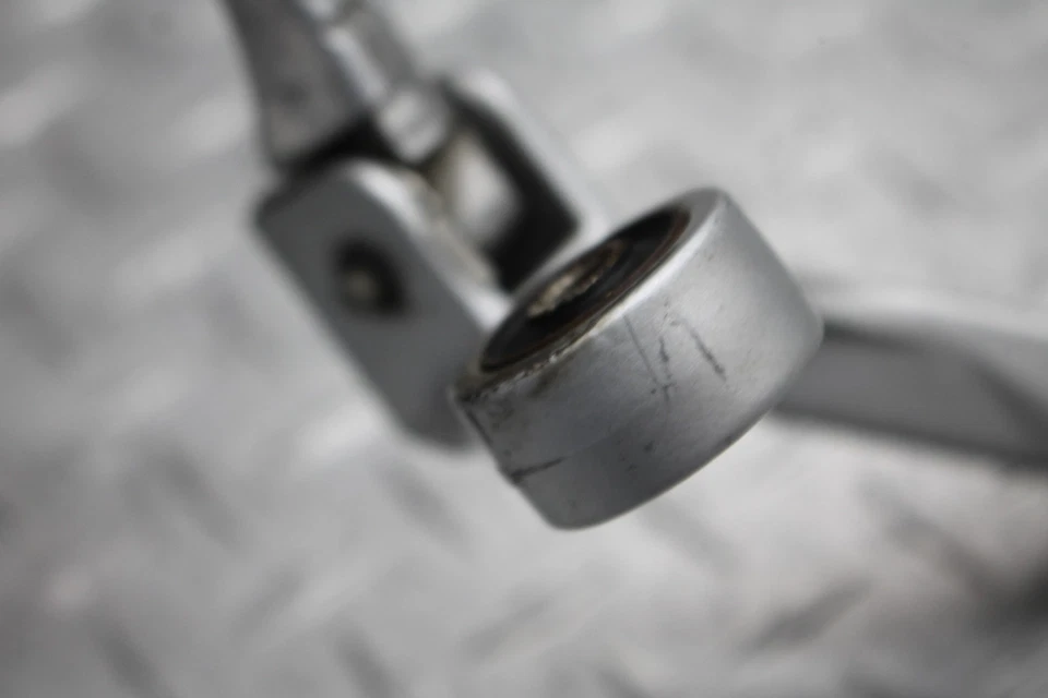 Suzuki TL1000S 1997 estribo pasajero trasero izquierdo Foto 4 de 4