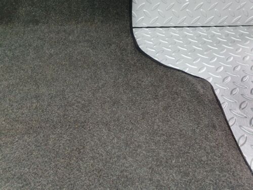 ⚙41770⚙ Mercedes-Benz W202 C200 Trunk Boot Floor Carpet 2026800342 - Picture 4 of 19