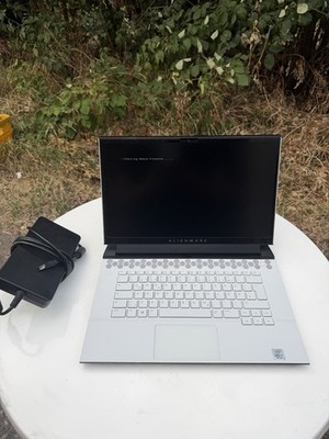 Alienware M15 R3 Intel Core I7 10th Gen., 16GB RAM DDR4 Bitte Lesen (9472)
