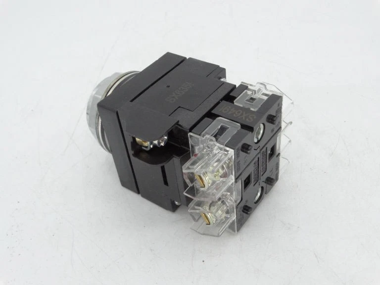 GENERAL ELECTRIC CR104PBL11A1S8 PUSHBUTTON - Image 2 of 3